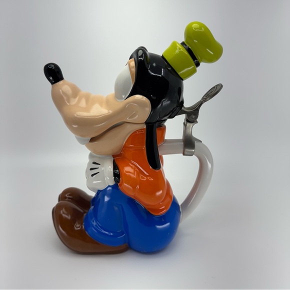 Goofy Disney Tankard Series Stein • Ceramarte • Porcelain •9¼" H •Made in Brazil - Picture 4 of 12